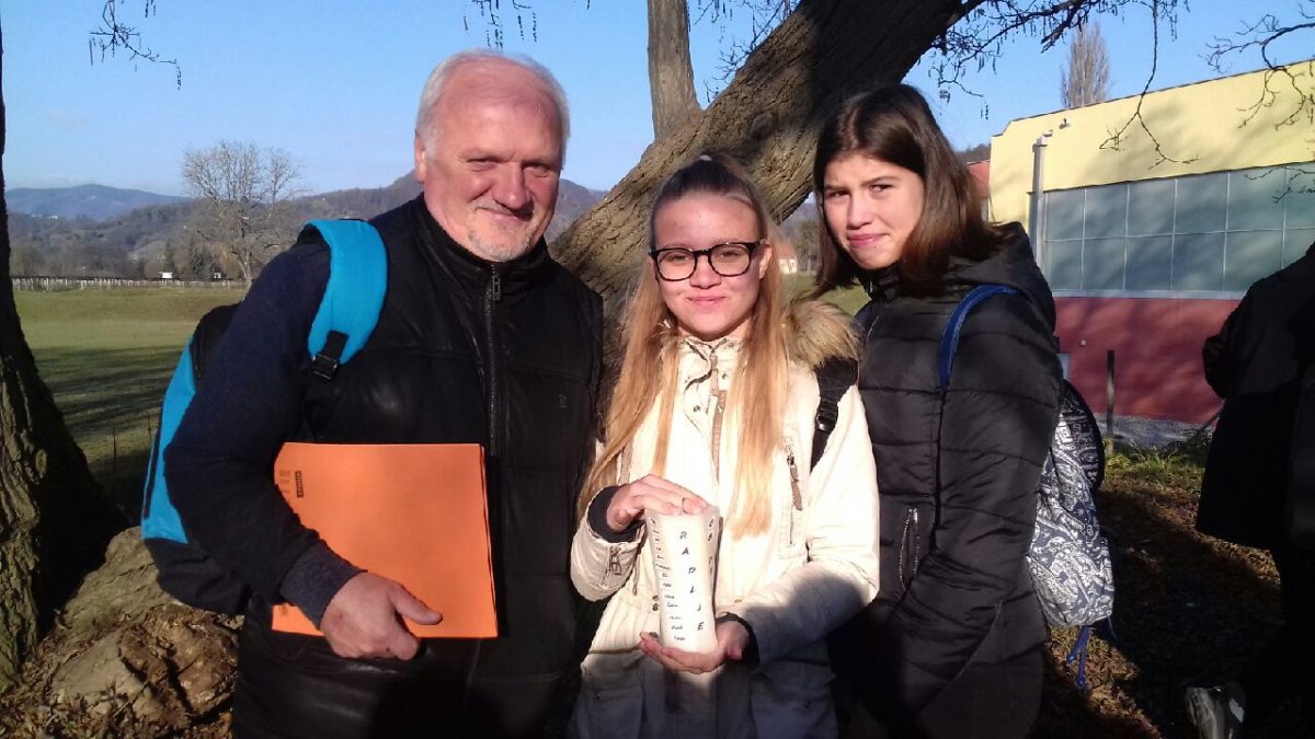 Srečanje birmancev z nadškofom p. Lojzetom Cviklom DJ